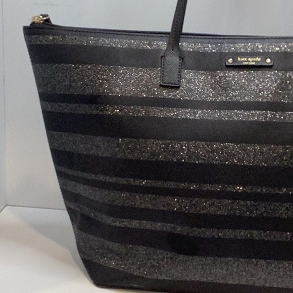 🍄 Kate Spade Black and Silver Striped Tote Bag - Picture 6 of 15